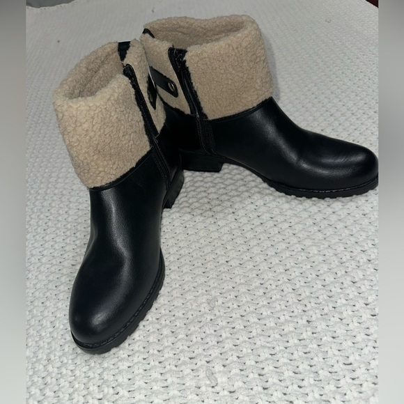 Style and Co Bettey Cuffed Booties Size Sz 6.5 NWOT - Picture 8 of 8